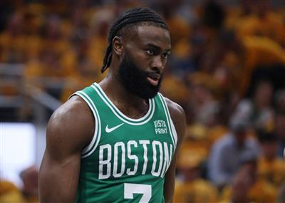 ब्राउन: खिलाड़ियों ने प्रशंसकों से जबरदस्त दबाव और उत्पीड़न सहा है, और लीग को हमारी रक्षा करनी चाहिए