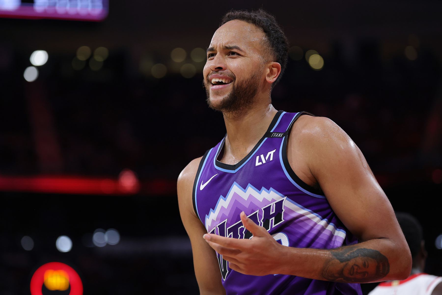 कल जैज़ बनाम हॉक्स चोट: काइल ली, यंग और अन्य सहित 6 खिलाड़ी अनुपस्थित हैं