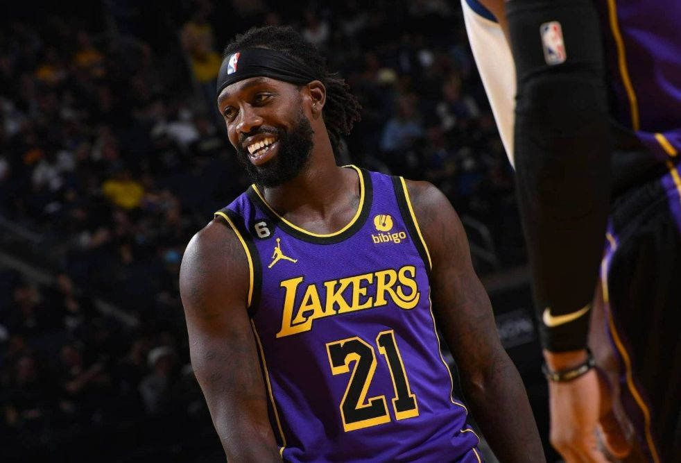 अफवाह? बेवर्ली ने पोस्ट किया: कृपया जो कुछ भी आप ऑनलाइन पढ़ते हैं उस पर विश्वास न करें