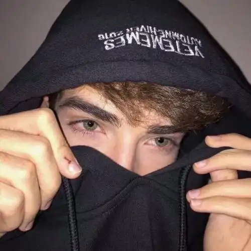 6686体育钻石作者Briar