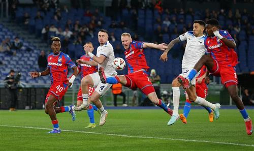 लाज़ियो बनाम विटोरिया प्लज़ेन