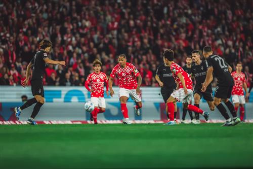 मेन्ज़ 05 बनाम मोनचेंग्लादबाक