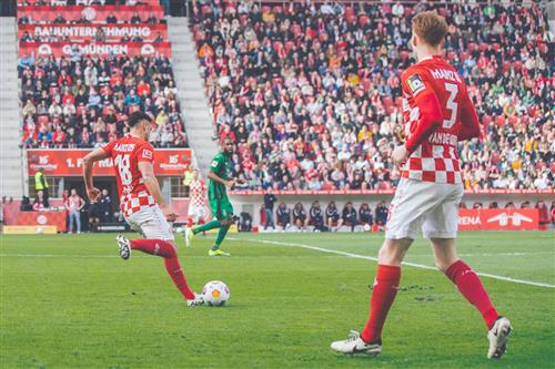 मेन्ज़ 05 बनाम मोनचेंग्लादबाक