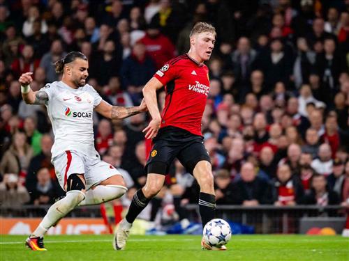 गैलाटसराय बनाम मैनचेस्टर यूनाइटेड