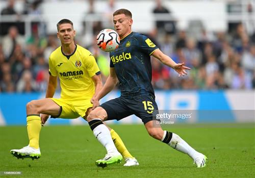 न्यूकैसल यूनाइटेड बनाम विलारियल