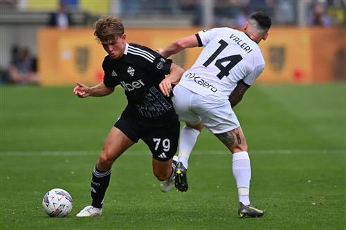 पर्मा बनाम कोमो