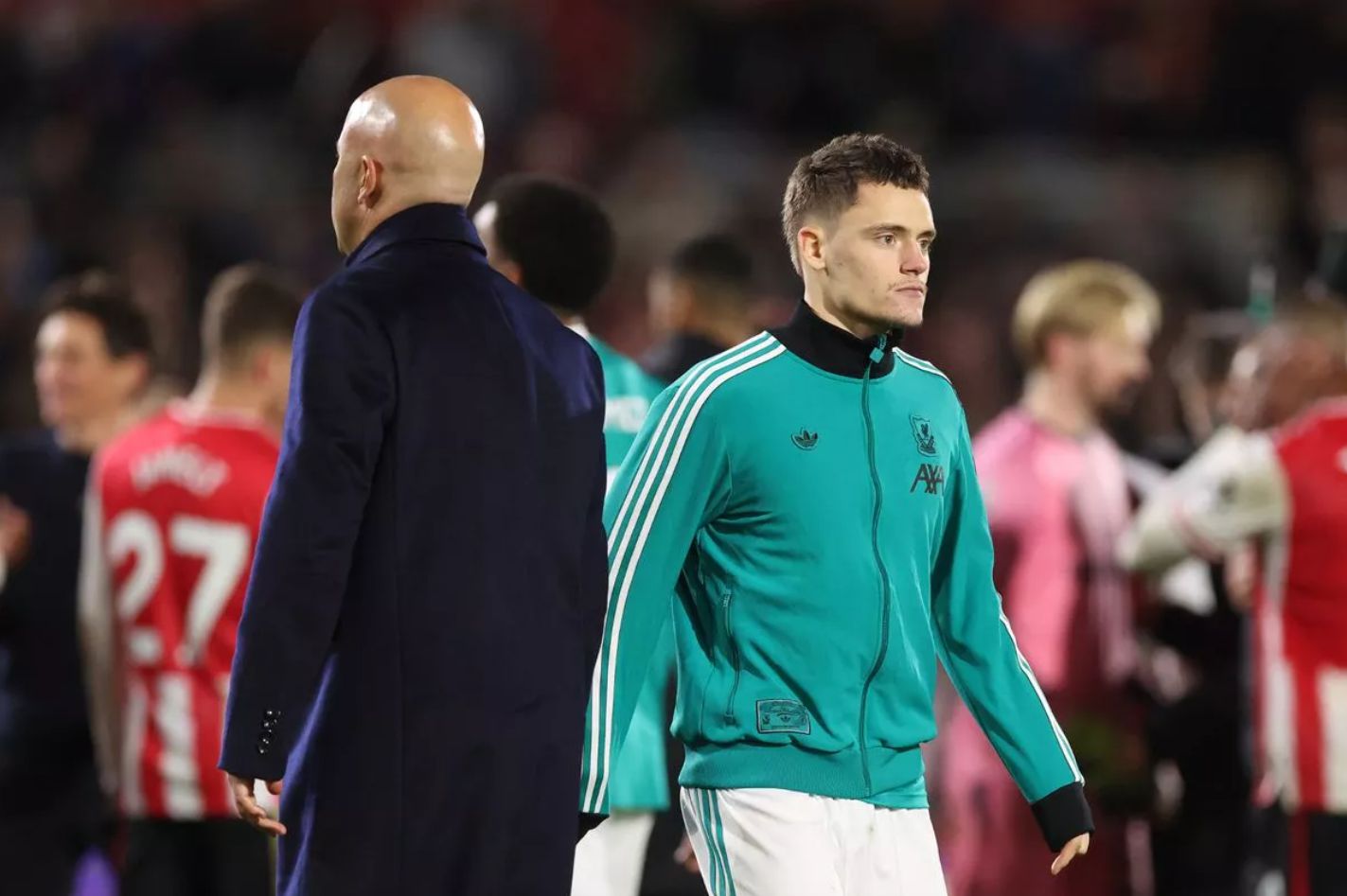 स्नाइडर: ऐसा महसूस होता है कि विर्त्ज़ को शुरू से ही अनुकूलन समस्याओं का सामना करना पड़ा है। यदि वह इनका शीघ्र समाधान नहीं करेगा तो यह खत्म हो जाएगा।