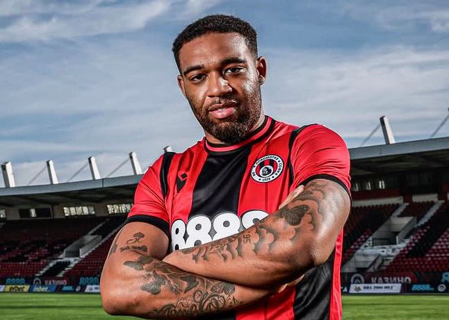 आधिकारिक: लिवरपूल के पूर्व खिलाड़ी एबी दो साल के अनुबंध पर लोकोमोटिव सोफिया में शामिल हुए