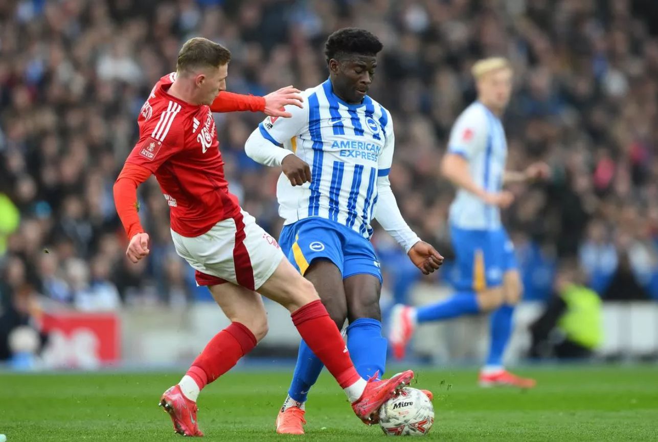 ब्रिटिश मीडिया: मैनचेस्टर यूनाइटेड ने अगली गर्मियों में अपने मिडफ़ील्ड को मजबूत करने की योजना बनाई है, जिसमें एंडरसन और बालेबा उम्मीदवार लक्ष्य होंगे